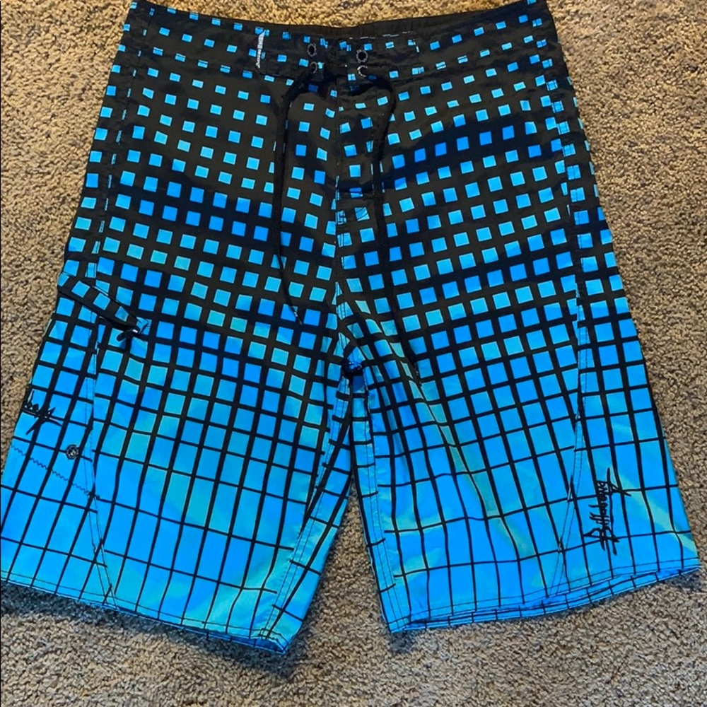 Men’s board shorts